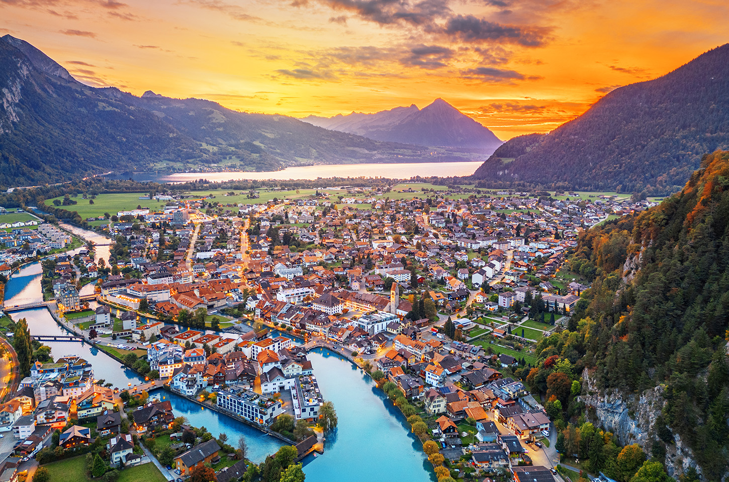 ข้อมูลเที่ยวเมืองอินเทอร์ลาเคน (Interlaken) ประเทศสวิตเซอร์แลนด์